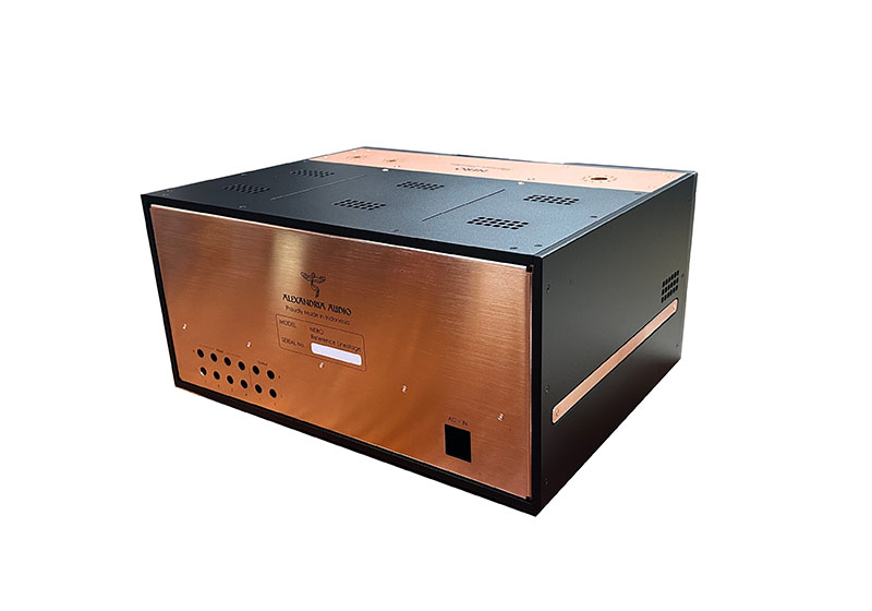 钣金机箱加工过程中，如何避免设计误差?